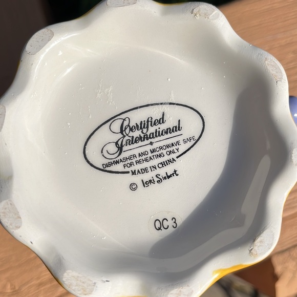 Lori Siebert Certified International MOM is Friend mug - Picture 6 of 6